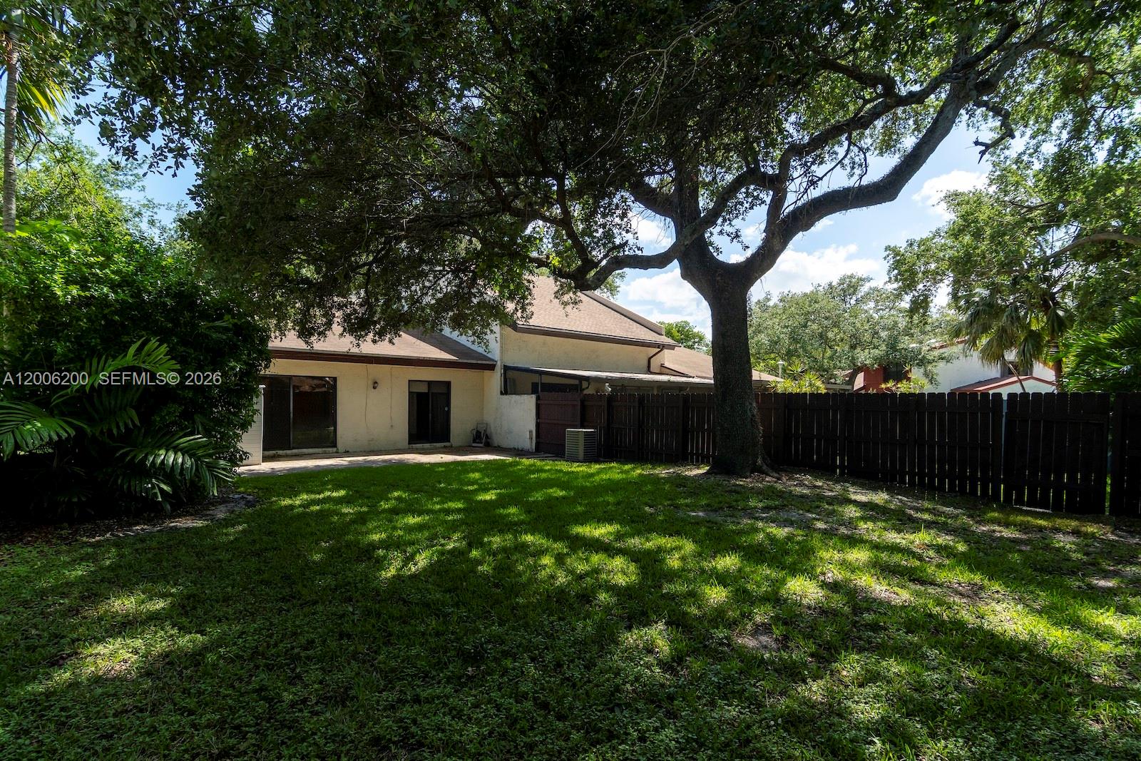 TAMERLANE - Residential