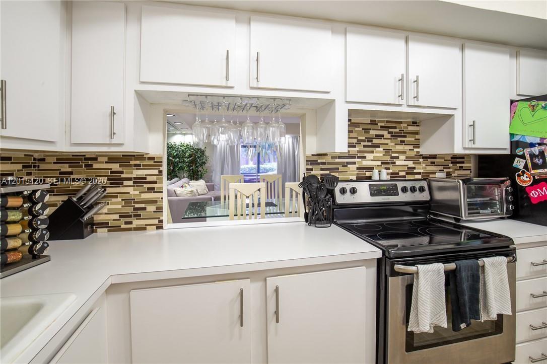 NOVA GARDENS CONDO - Residential