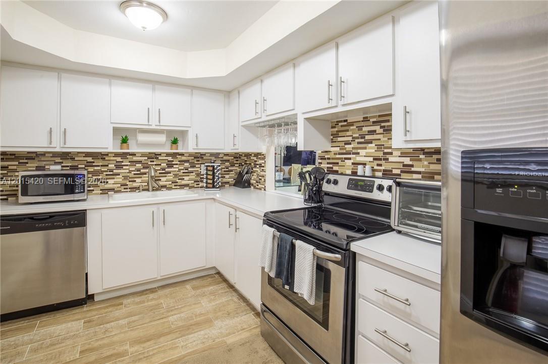 NOVA GARDENS CONDO - Residential