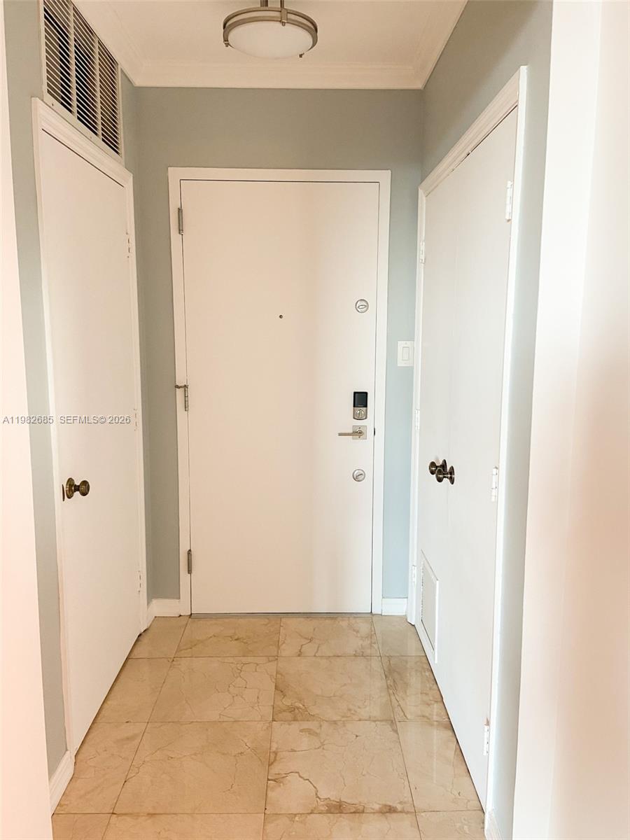 METROPOLIS I AT DADELAND - Residential