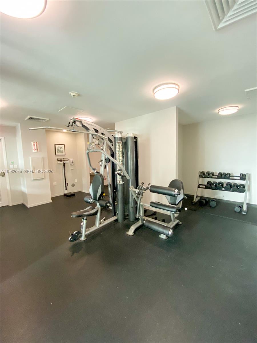 METROPOLIS I AT DADELAND - Residential