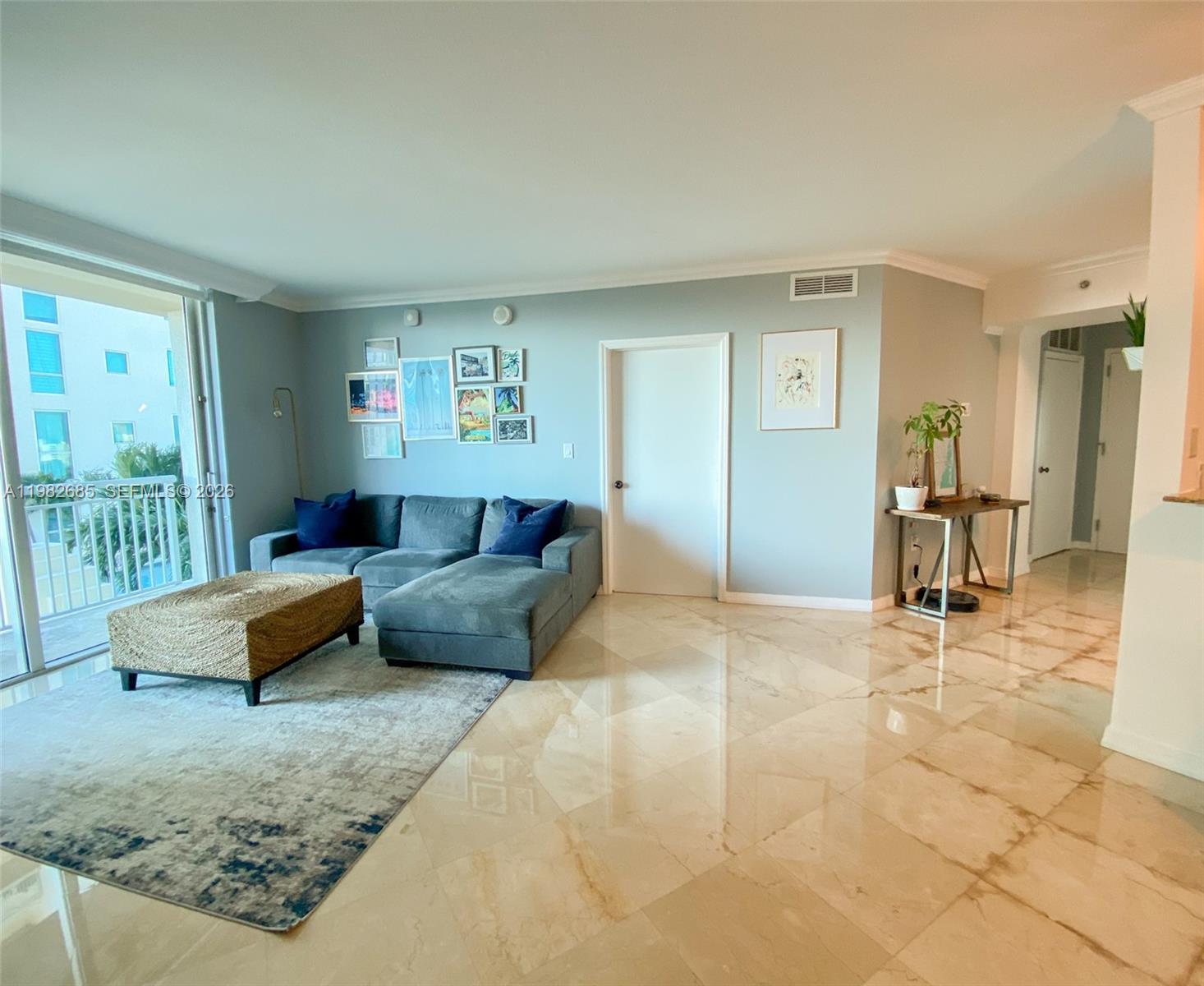 METROPOLIS I AT DADELAND - Residential