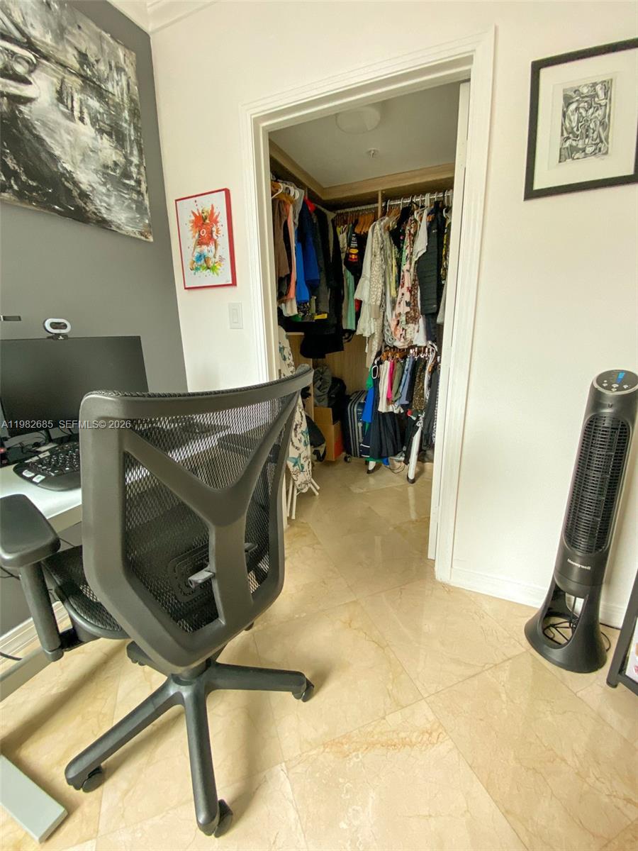 METROPOLIS I AT DADELAND - Residential