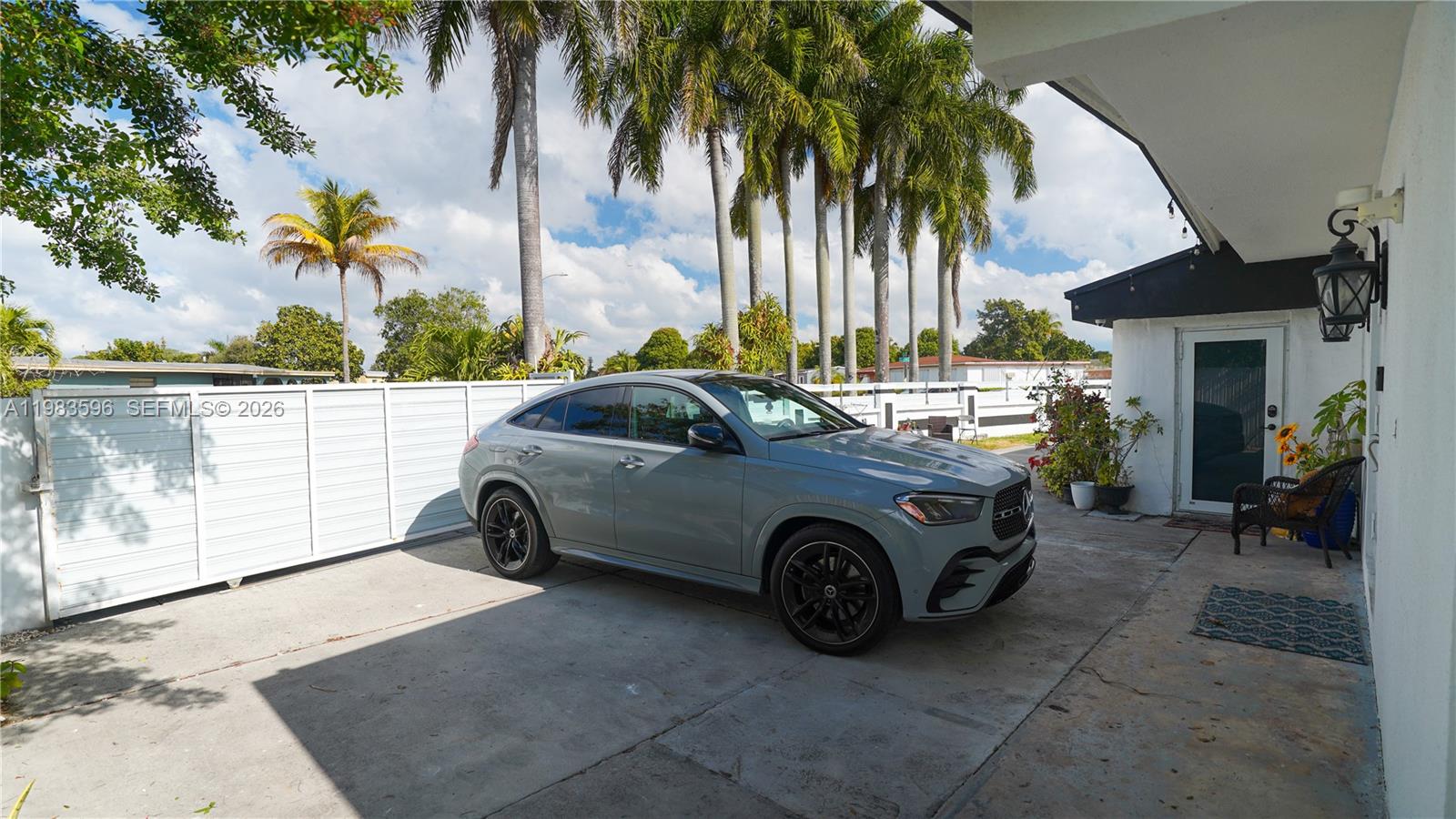 RANDALL PARK - Residential