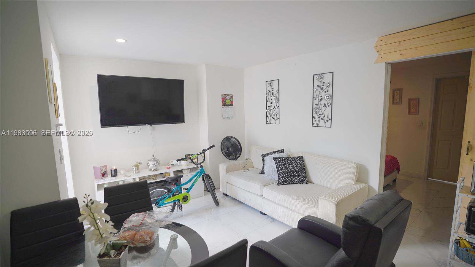 RANDALL PARK - Residential