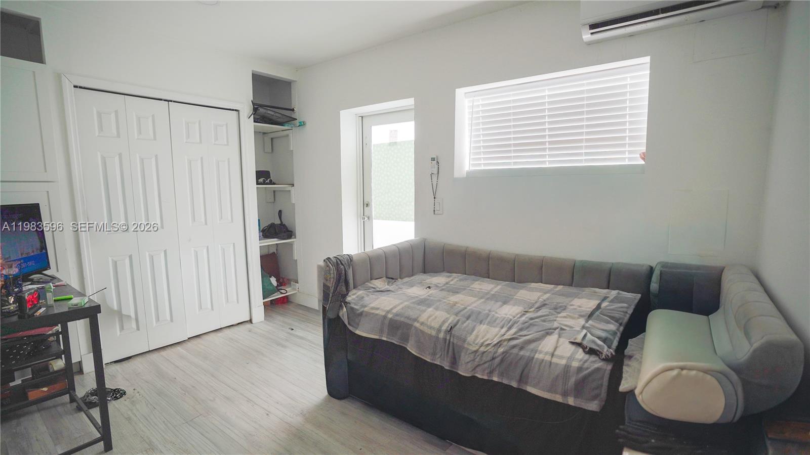 RANDALL PARK - Residential