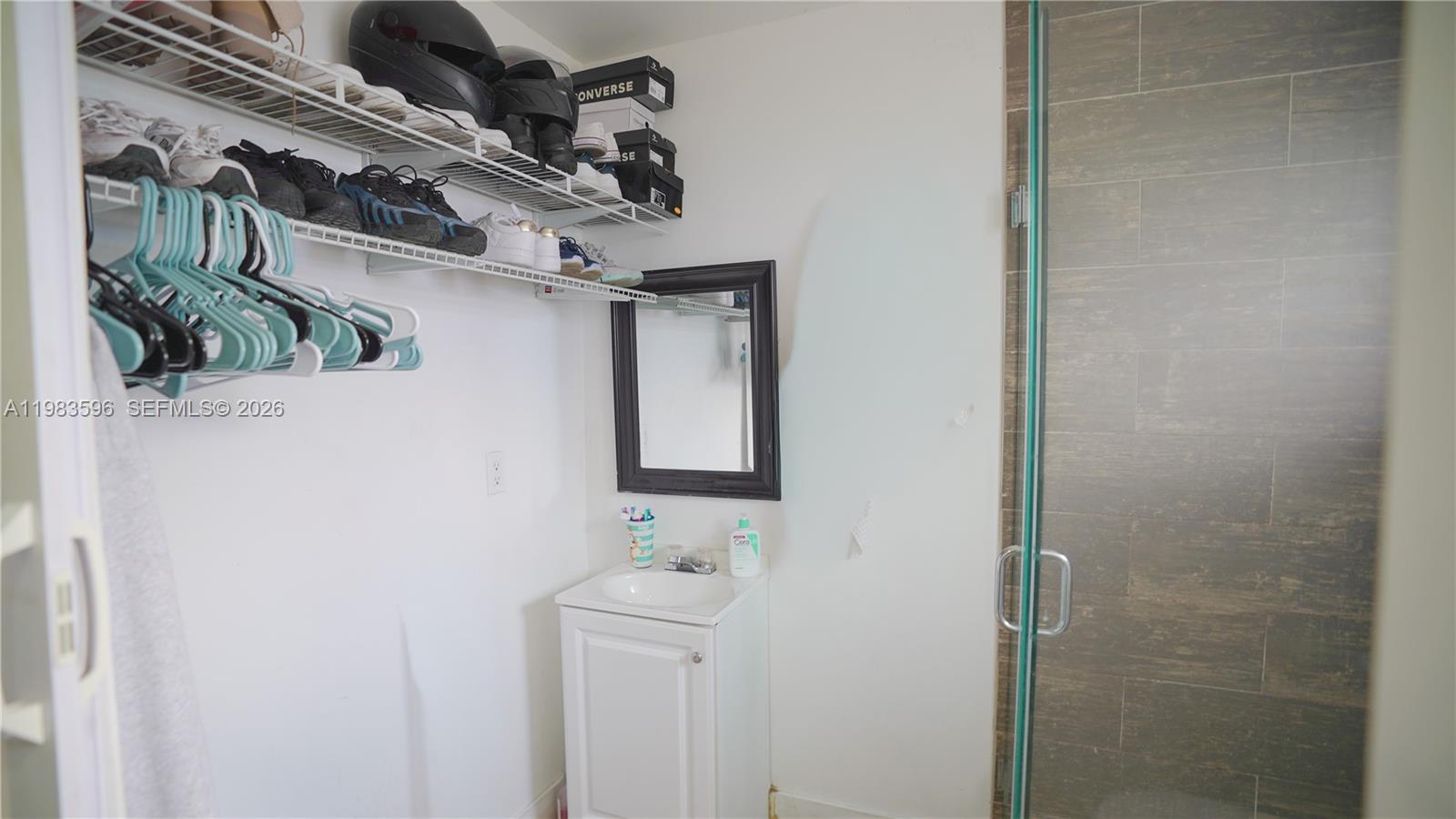 RANDALL PARK - Residential