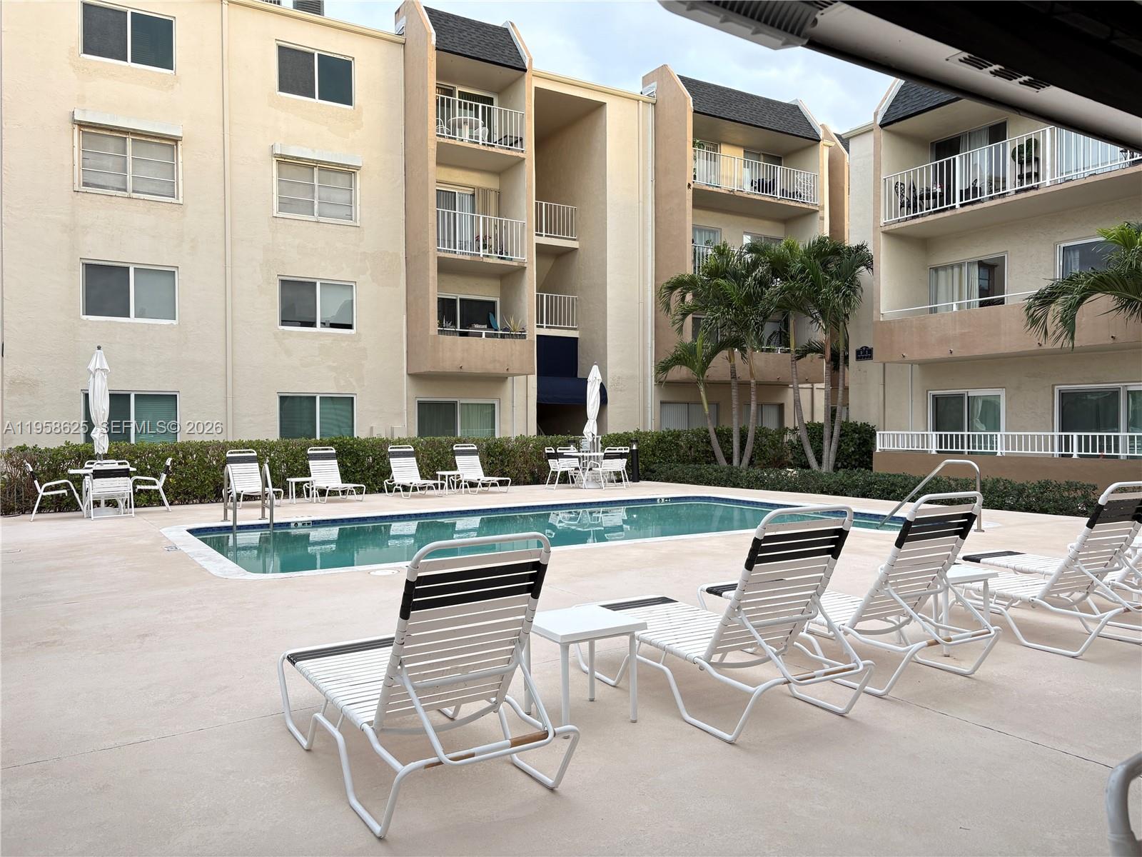 KINGS CREEK SO CONDO - Residential