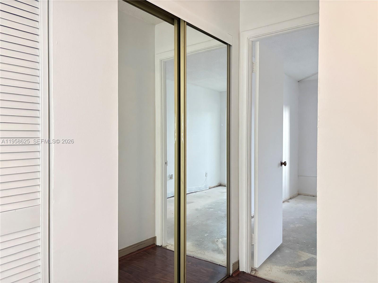 KINGS CREEK SO CONDO - Residential