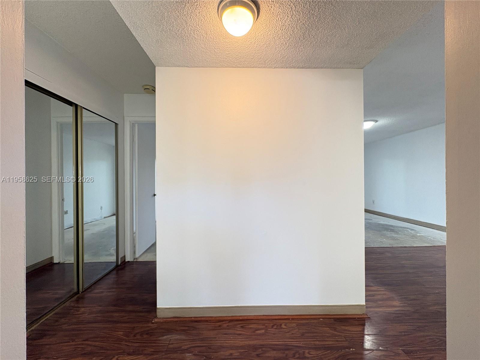 KINGS CREEK SO CONDO - Residential