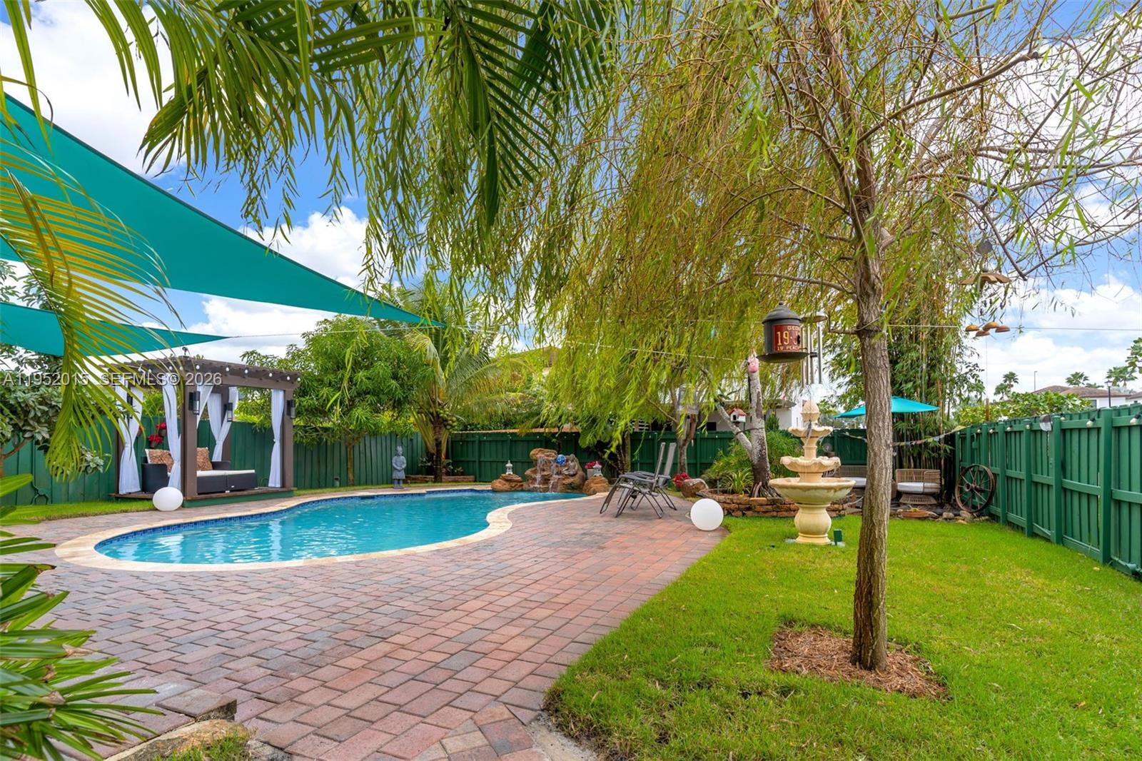 S ALLAPATTAH GARDENS - Residential