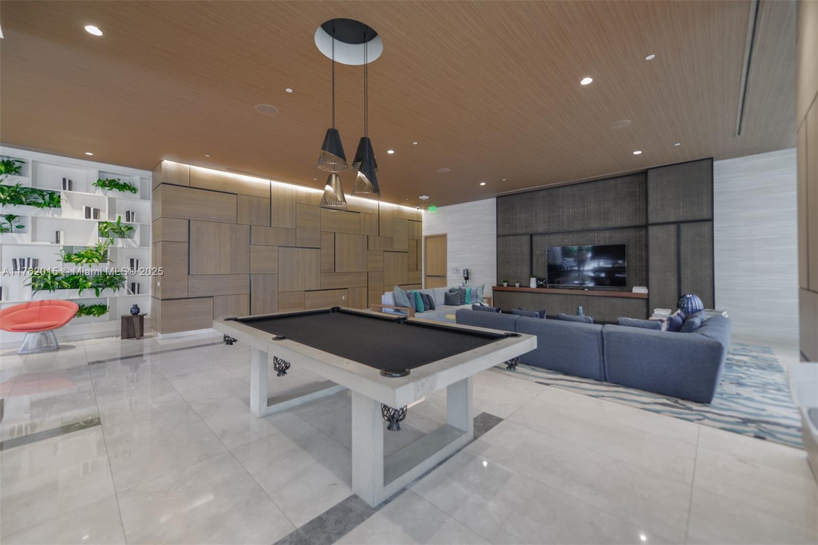 BRICKELL HEIGHTS EAST CON - Residential