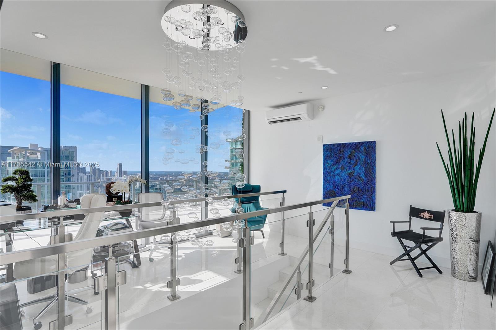 ONE PARAISO CONDO - Residential