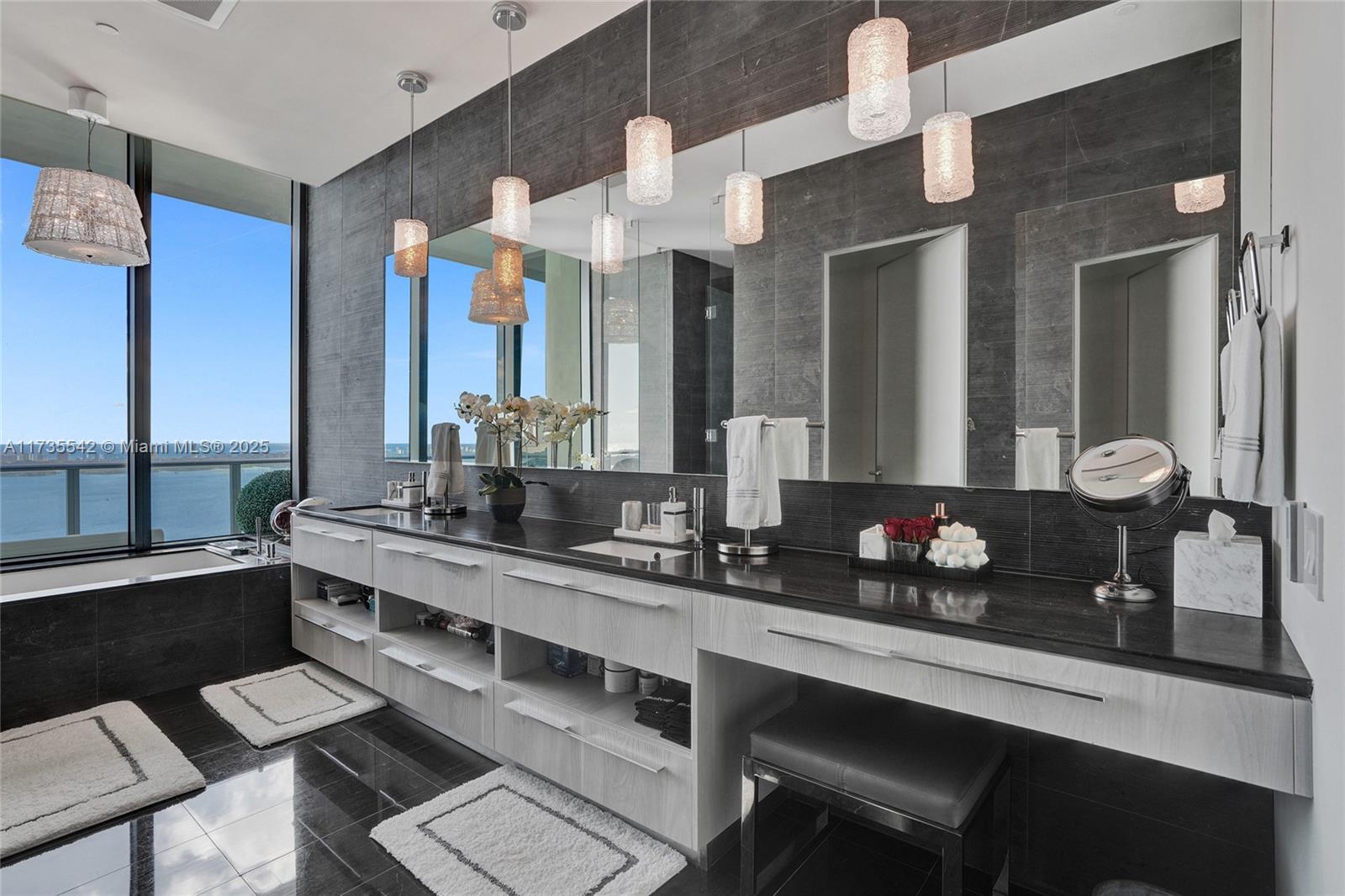 ONE PARAISO CONDO - Residential