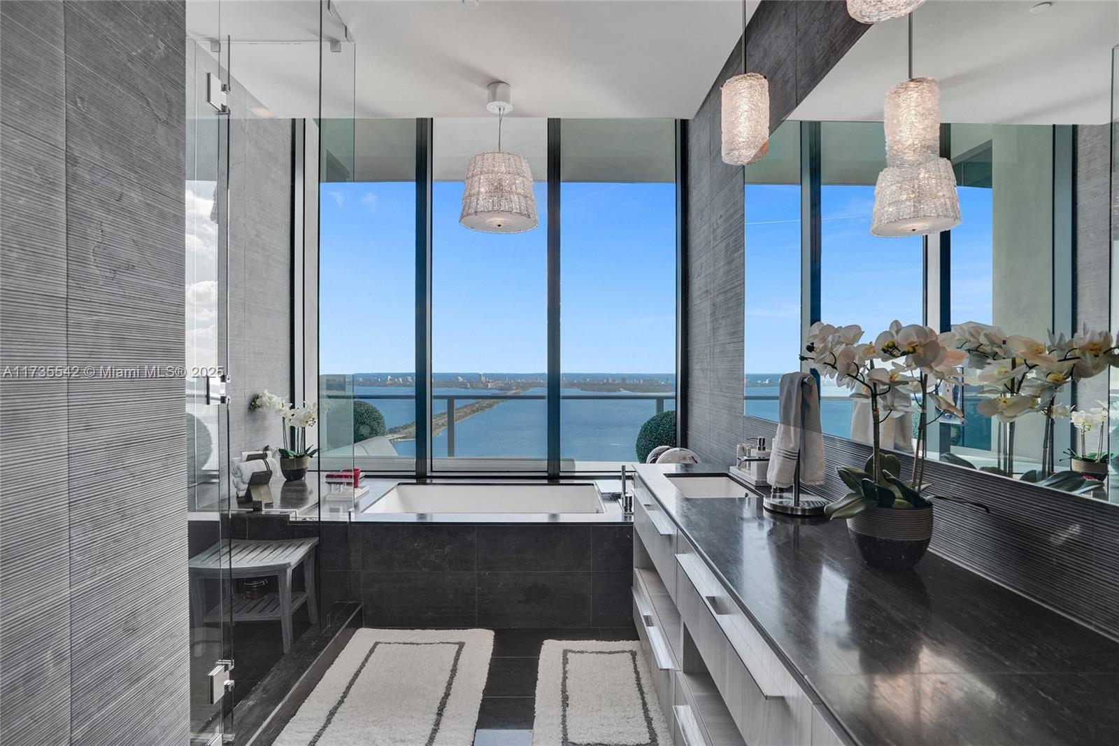 ONE PARAISO CONDO - Residential