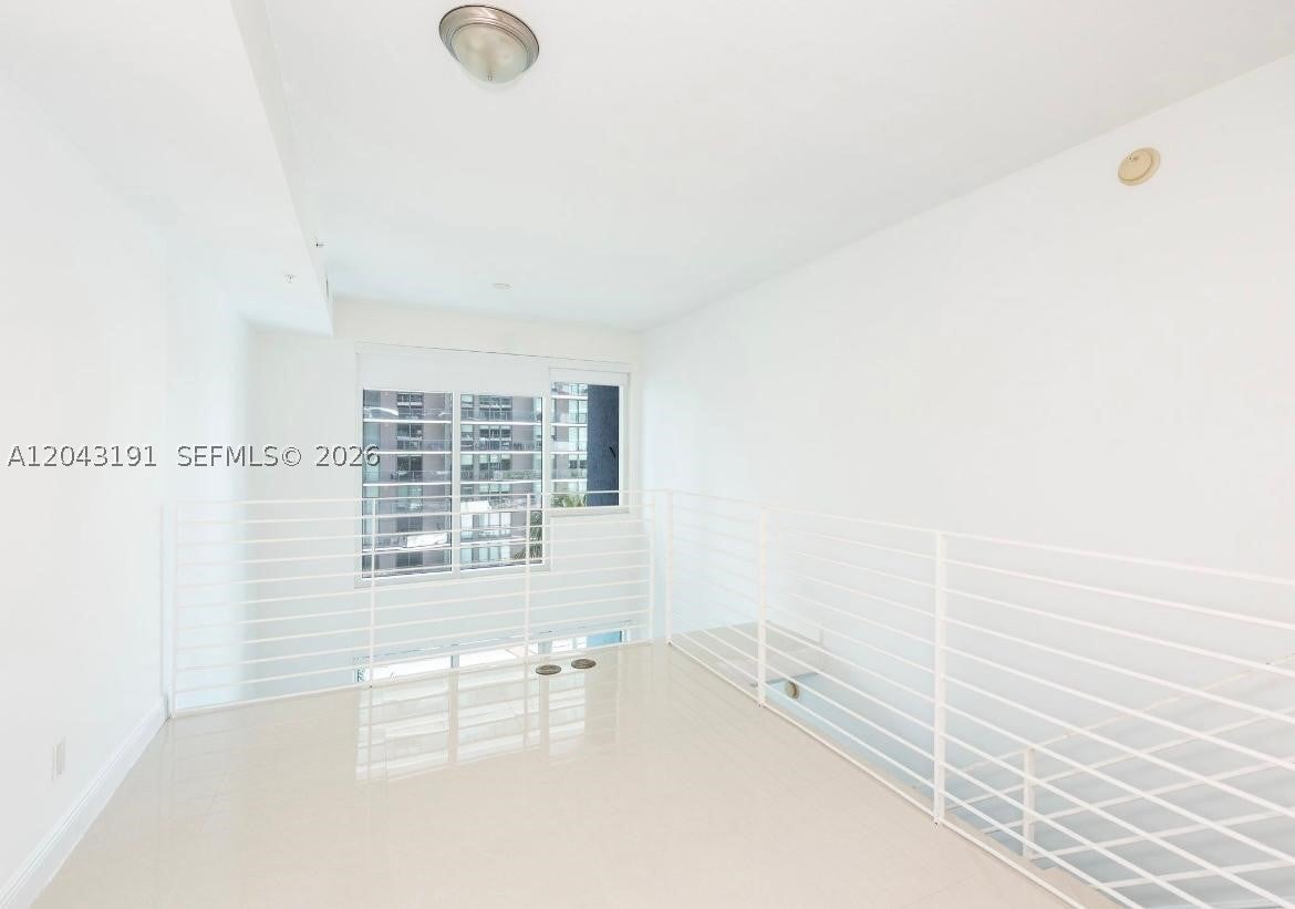 60 SW 13th St 1416