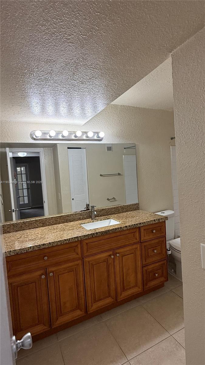 CORAL KEY CONDO - Residential Lease