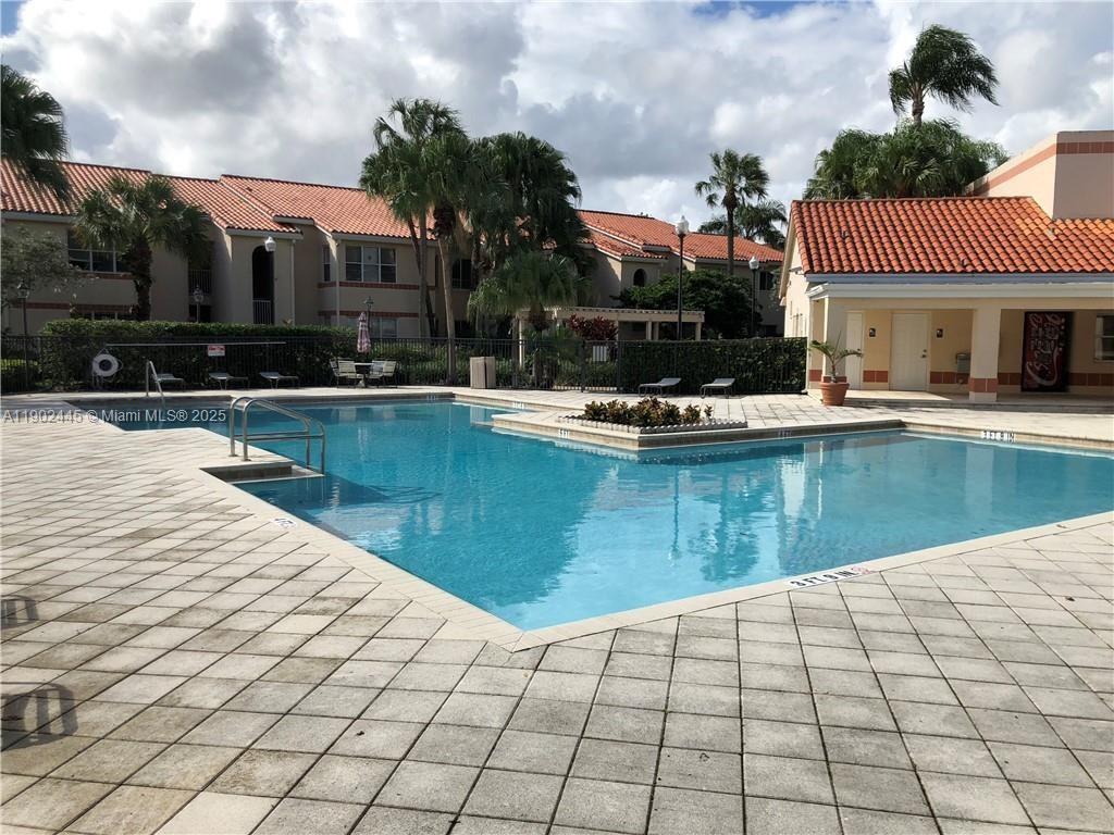 CORAL KEY CONDO - Residential Lease