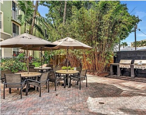 Photo of 1919 Van Buren St #111A, Hollywood, FL 33020 (MLS # A12027024)