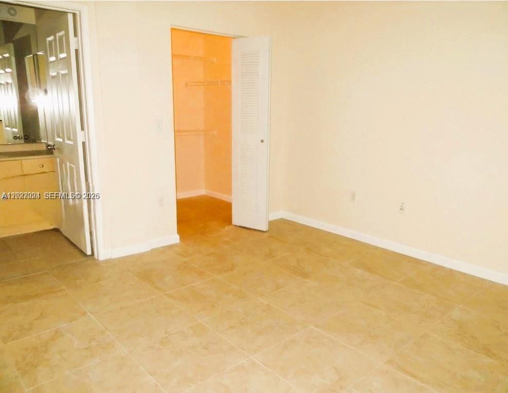 REGENT PARK CONDO - Residential