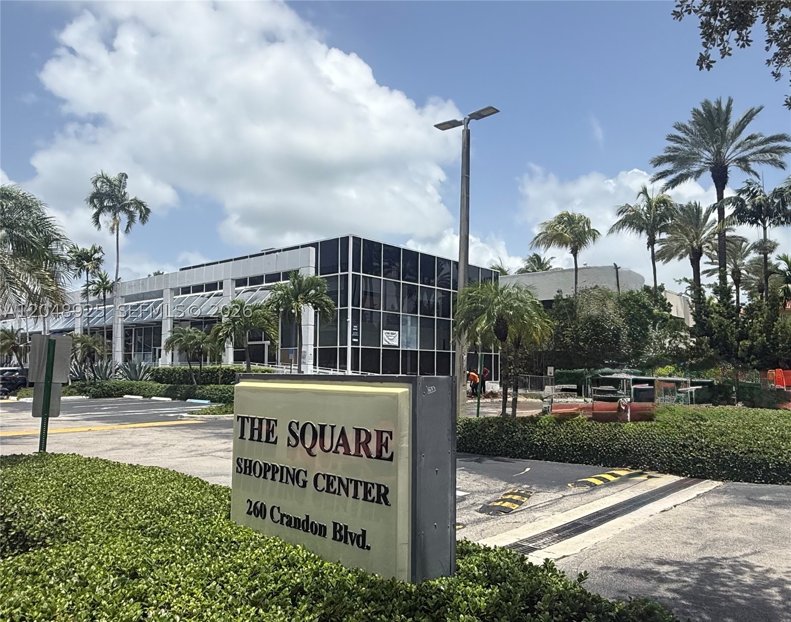 260 Crandon Blvd C40
