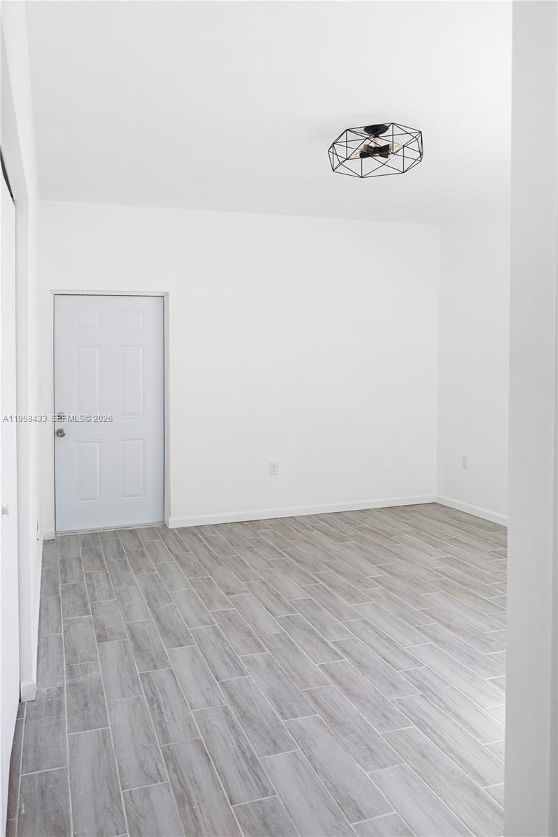 N MIAMI ESTATES - Residential Lease