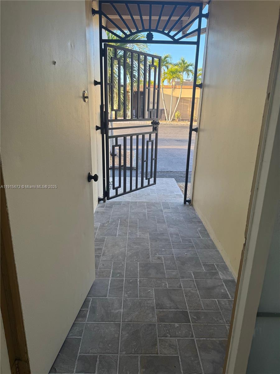 MIAMI LAKES LOCH LOMOND W - Residential Lease