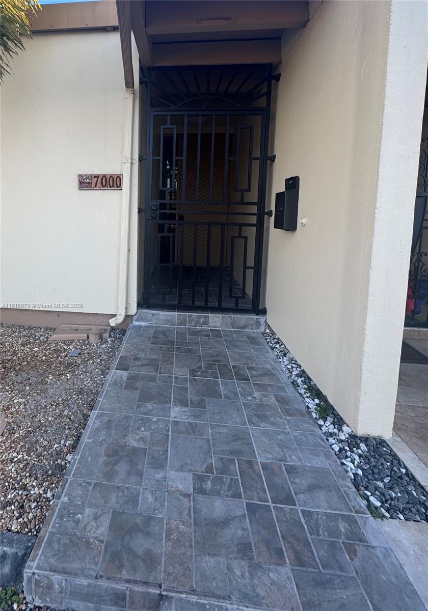 MIAMI LAKES LOCH LOMOND W - Residential Lease