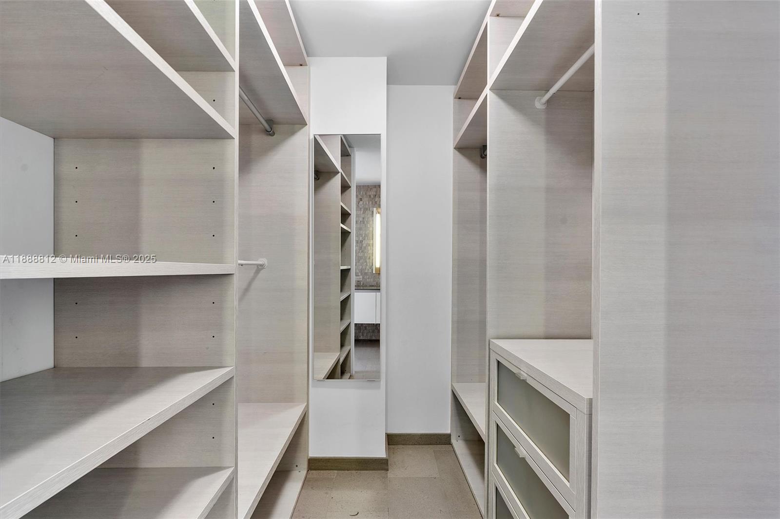 RISE CONDO - Residential Lease