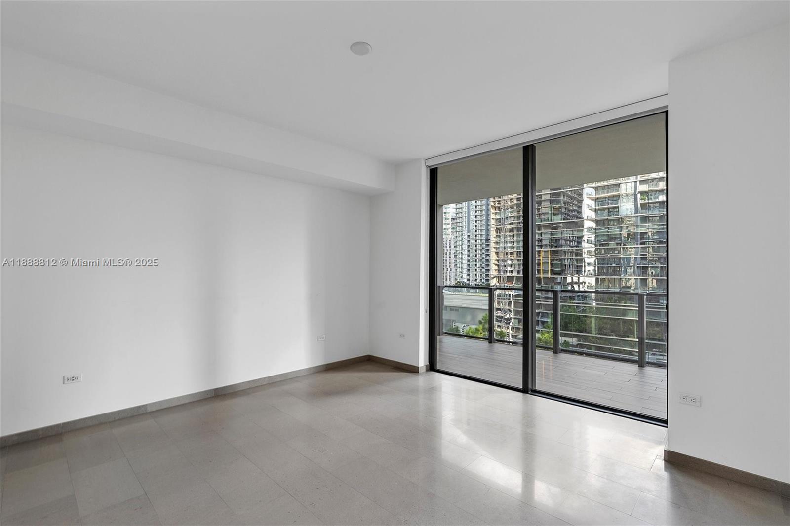 RISE CONDO - Residential Lease