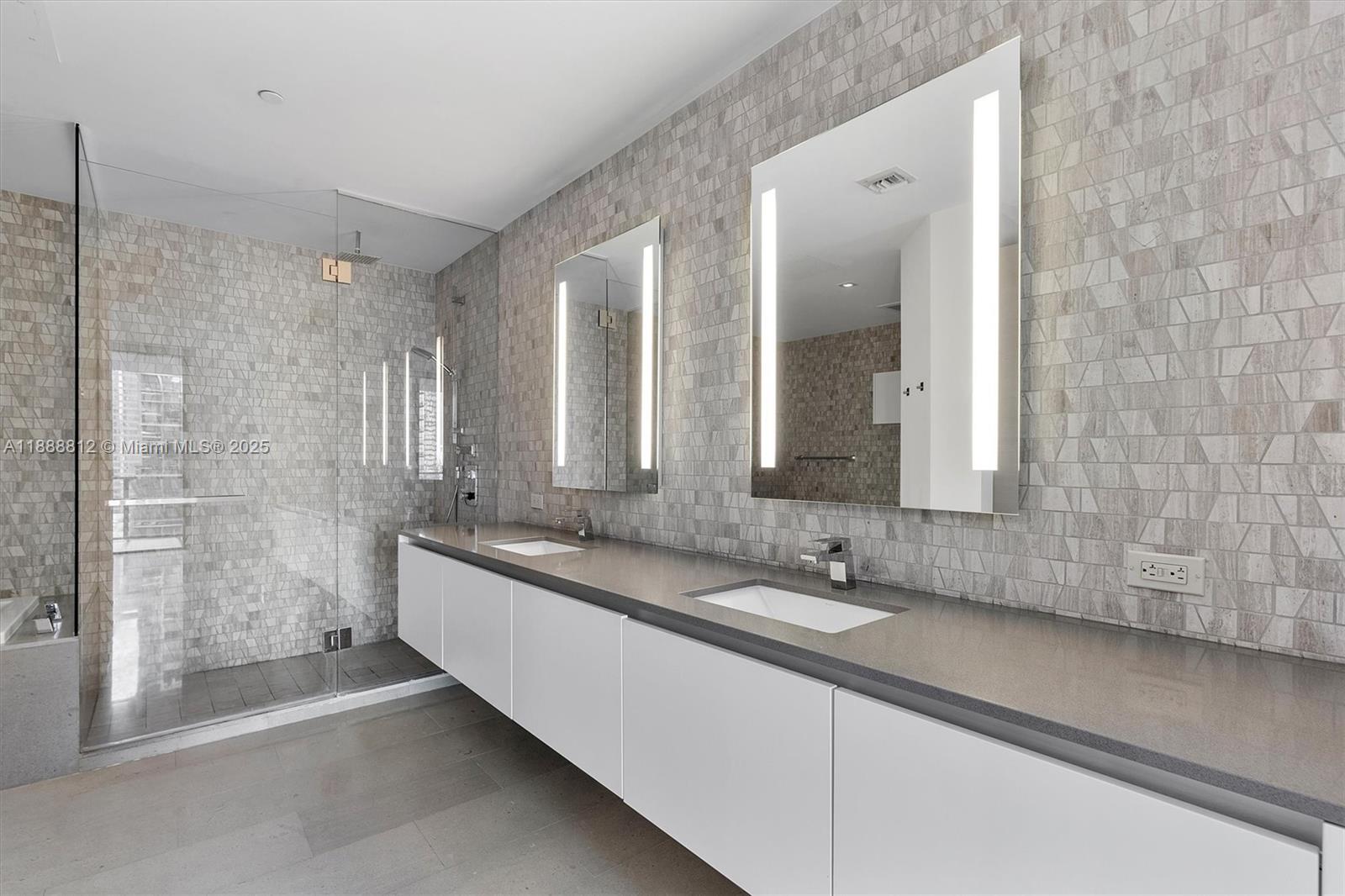 RISE CONDO - Residential Lease