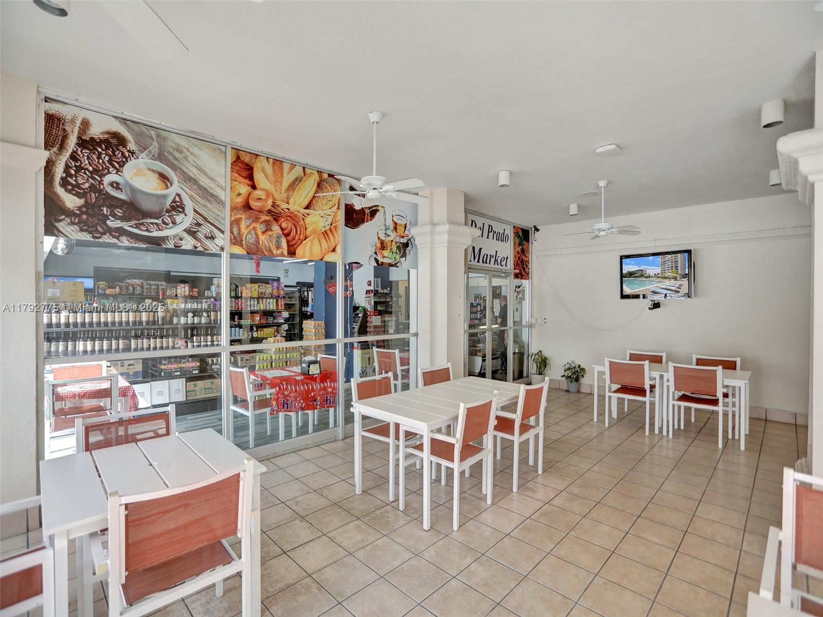 DEL PRADO MARINA - Residential