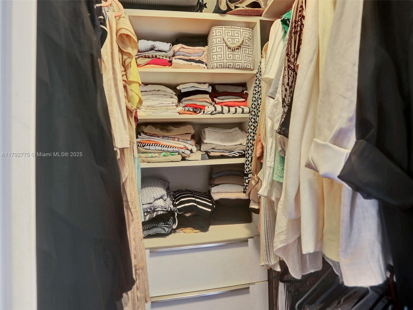 DEL PRADO MARINA - Residential