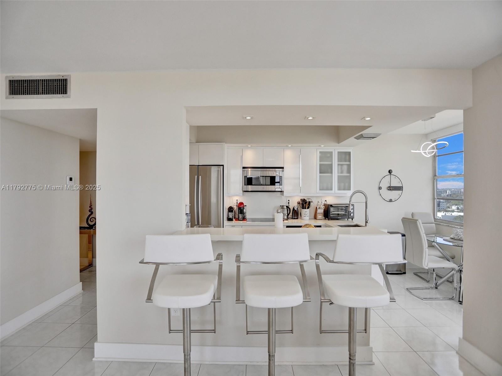 18011 Biscayne Blvd 1904