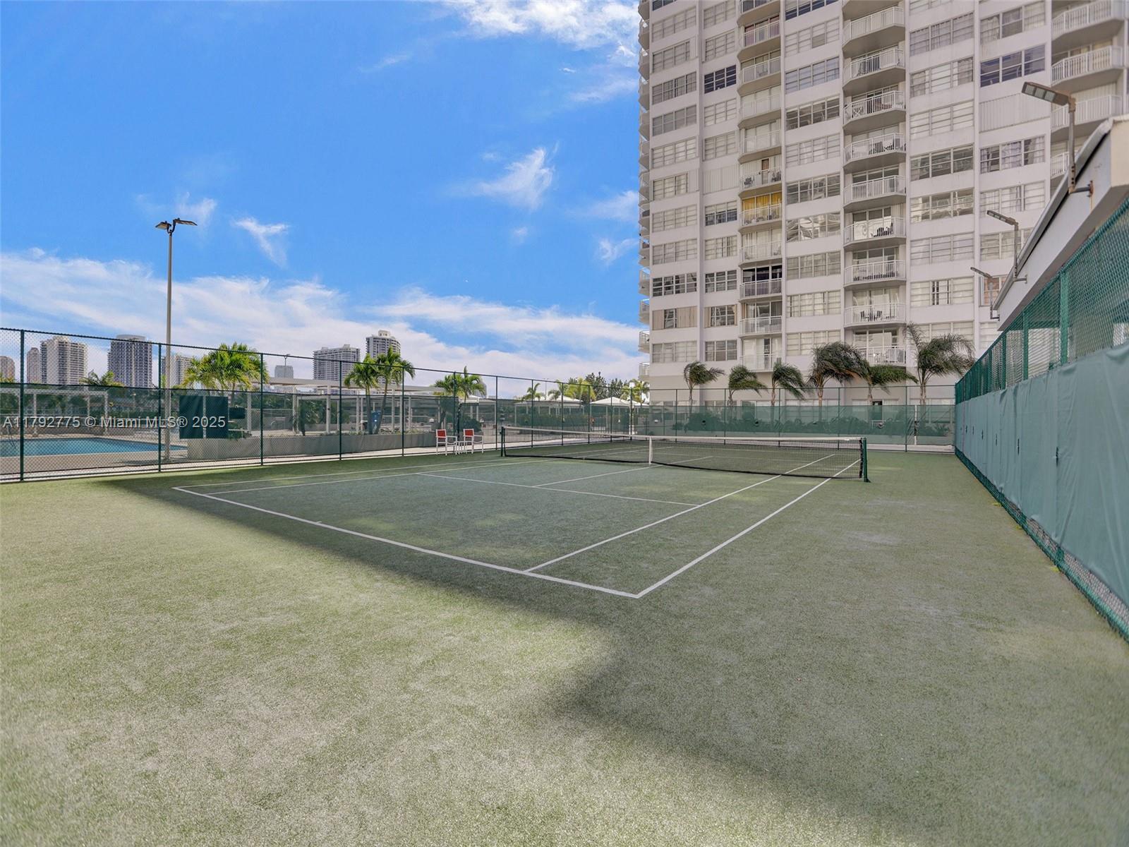 DEL PRADO MARINA - Residential