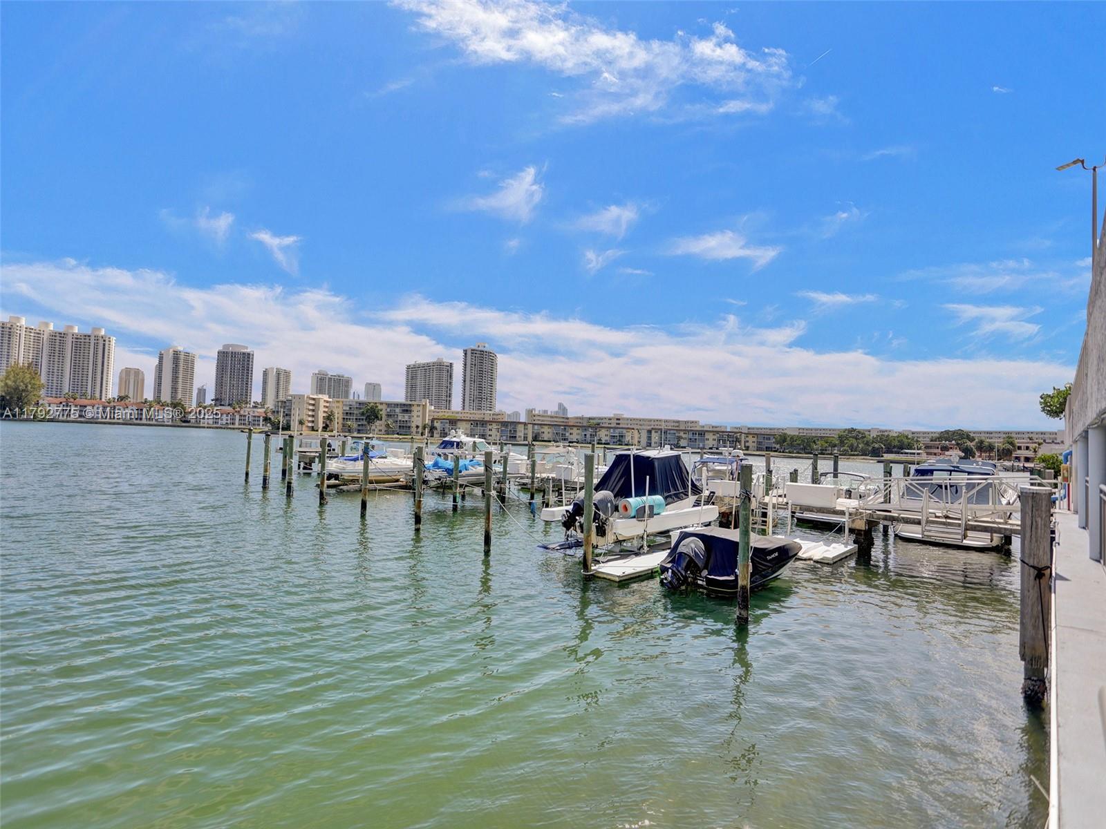 DEL PRADO MARINA - Residential