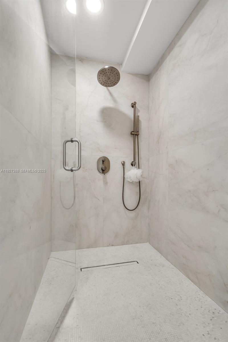 MINT CONDO - Residential Lease