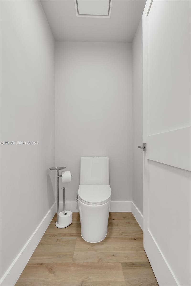 MINT CONDO - Residential Lease