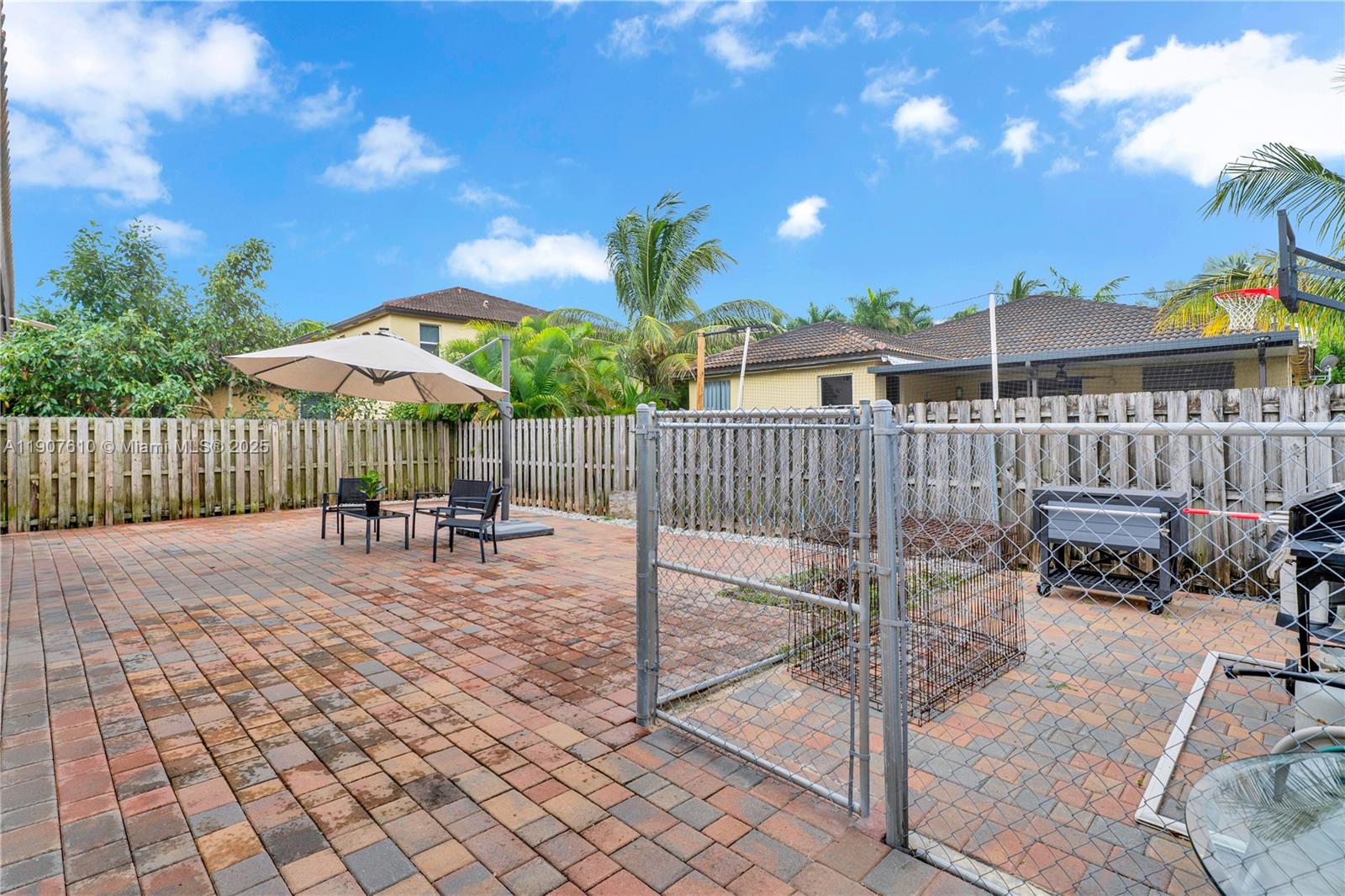 HEMINGWAY POINT - Residential