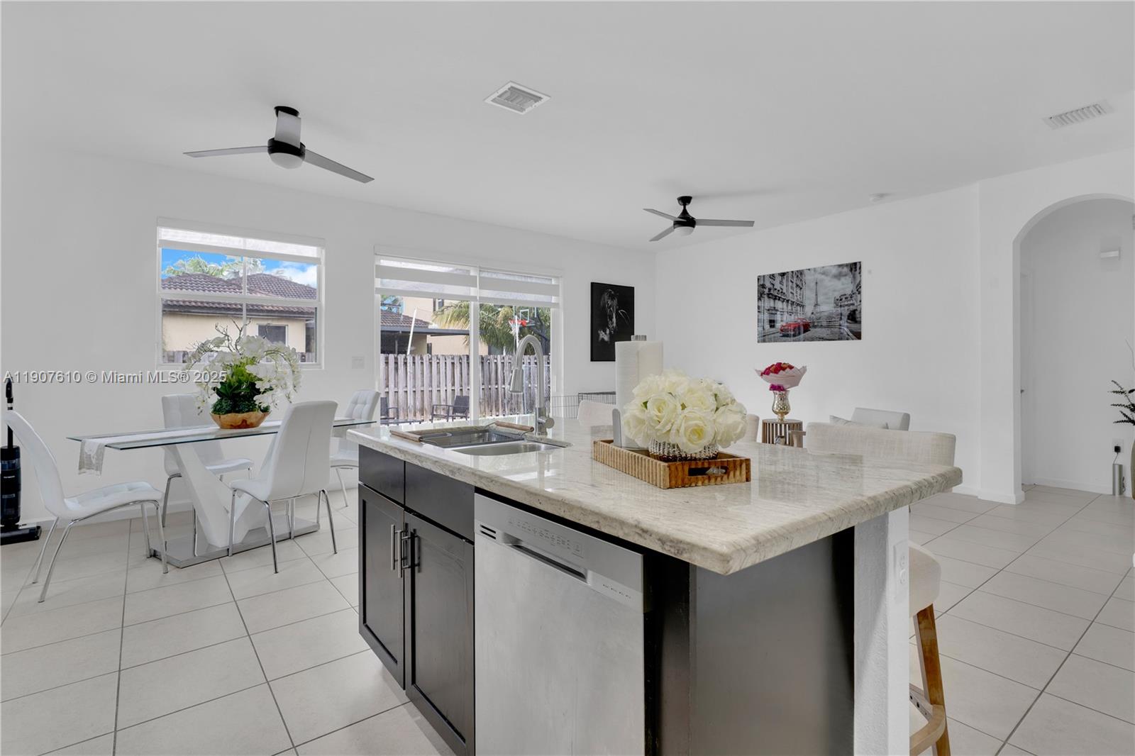 HEMINGWAY POINT - Residential