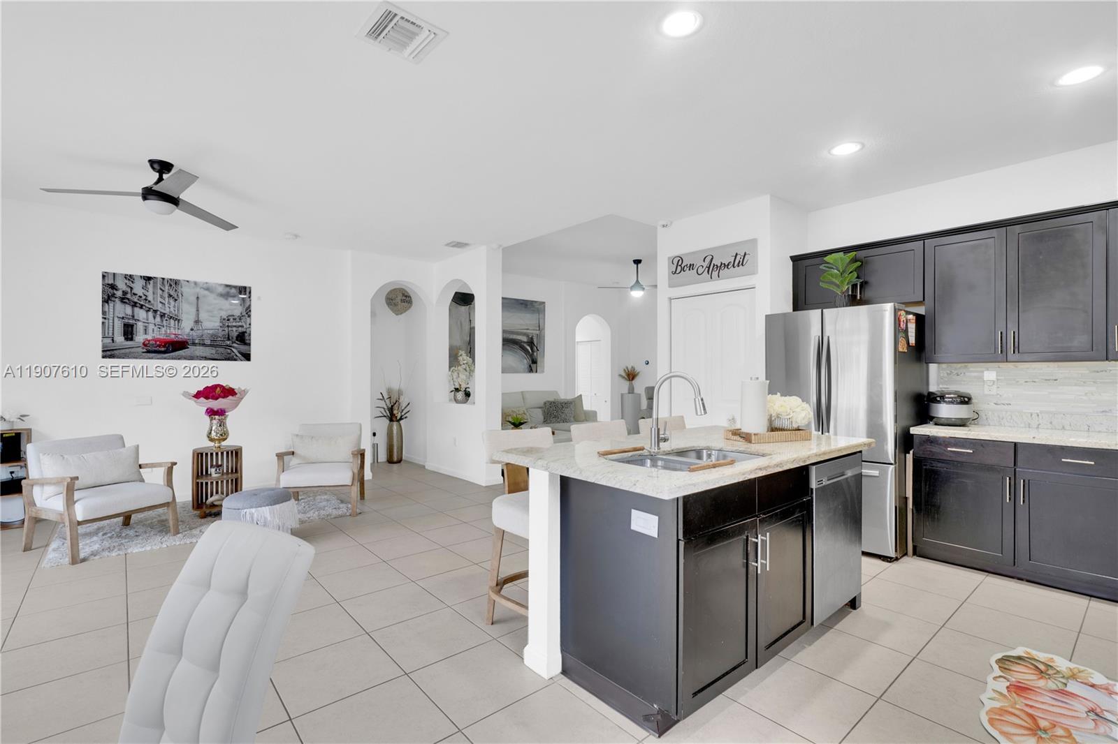 HEMINGWAY POINT - Residential