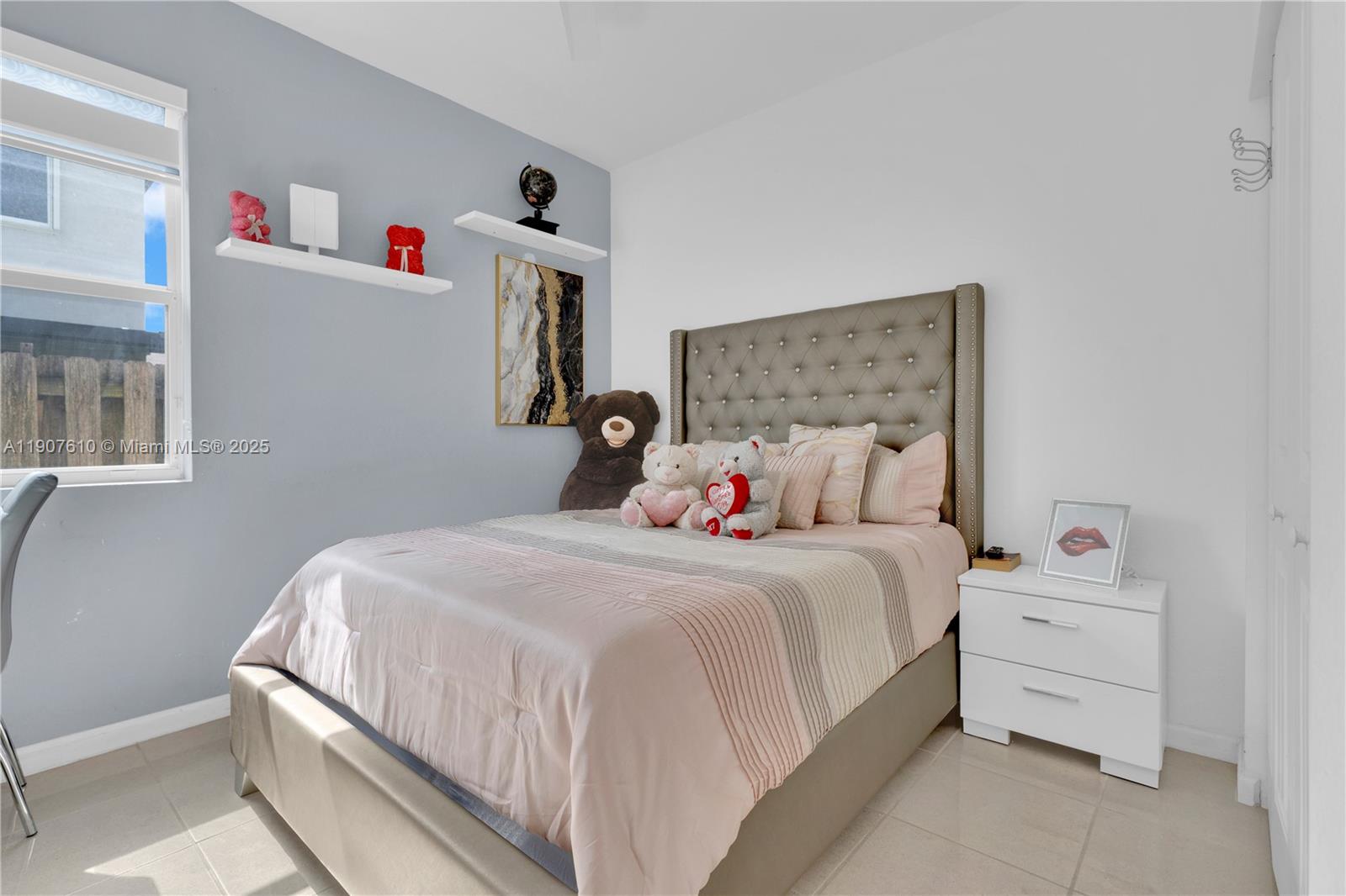 HEMINGWAY POINT - Residential