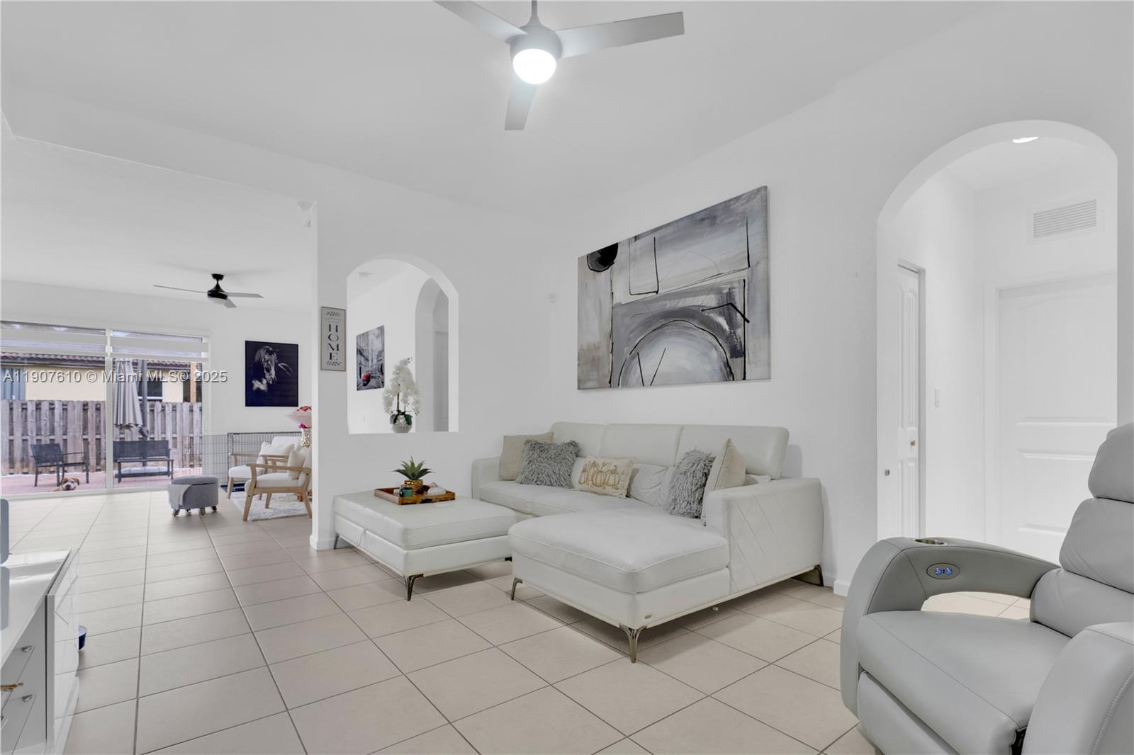 HEMINGWAY POINT - Residential