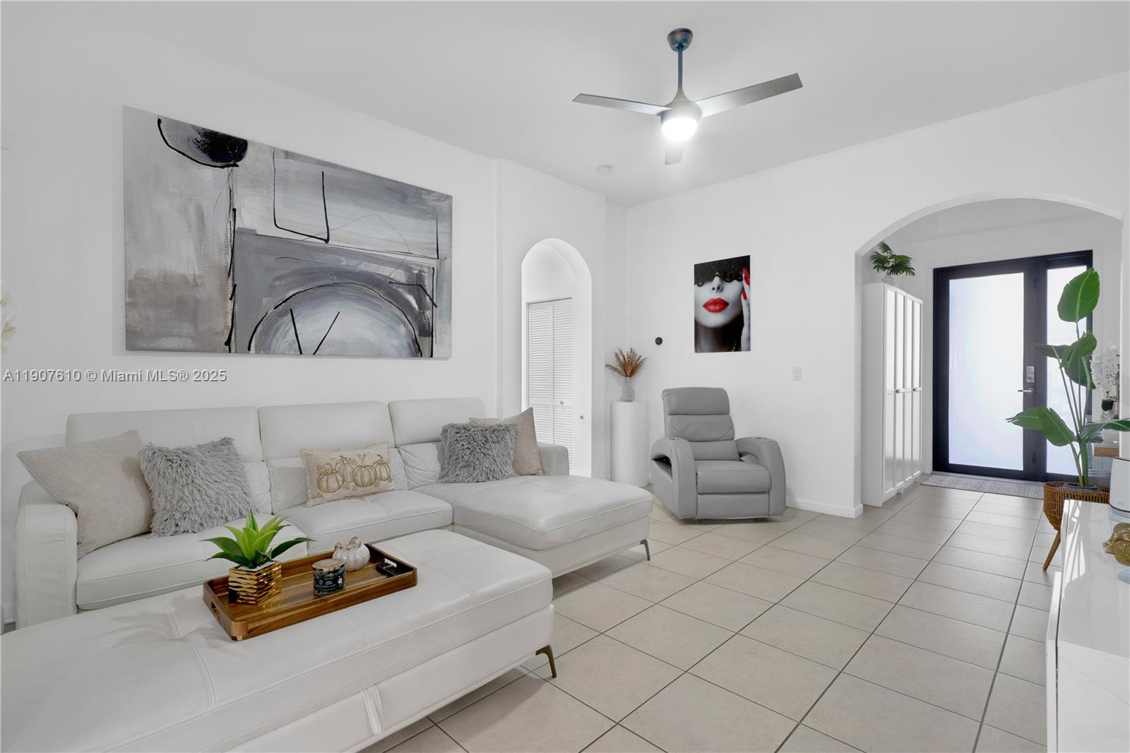 HEMINGWAY POINT - Residential