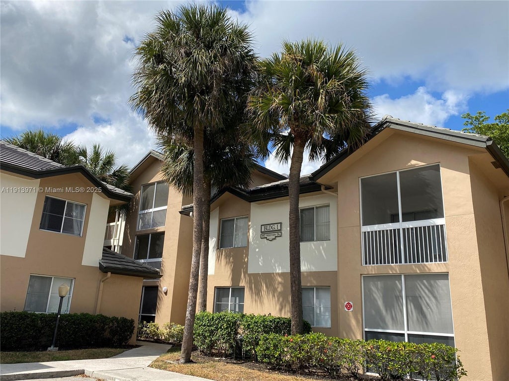 Photo of 9977 Westview Dr #125, Coral Springs, FL 33076 (MLS # A11913971)