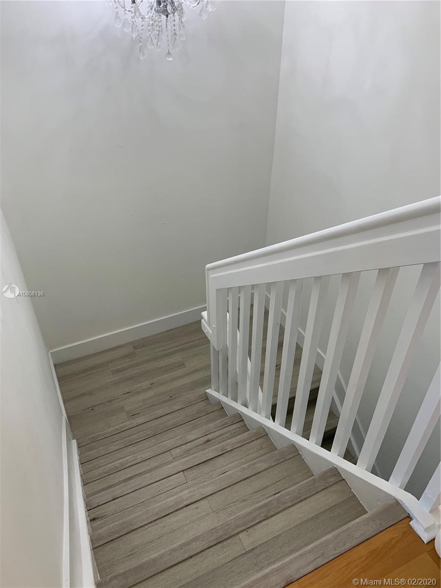 EGRET LAKES ESTATES SEC 2 - Residential Lease