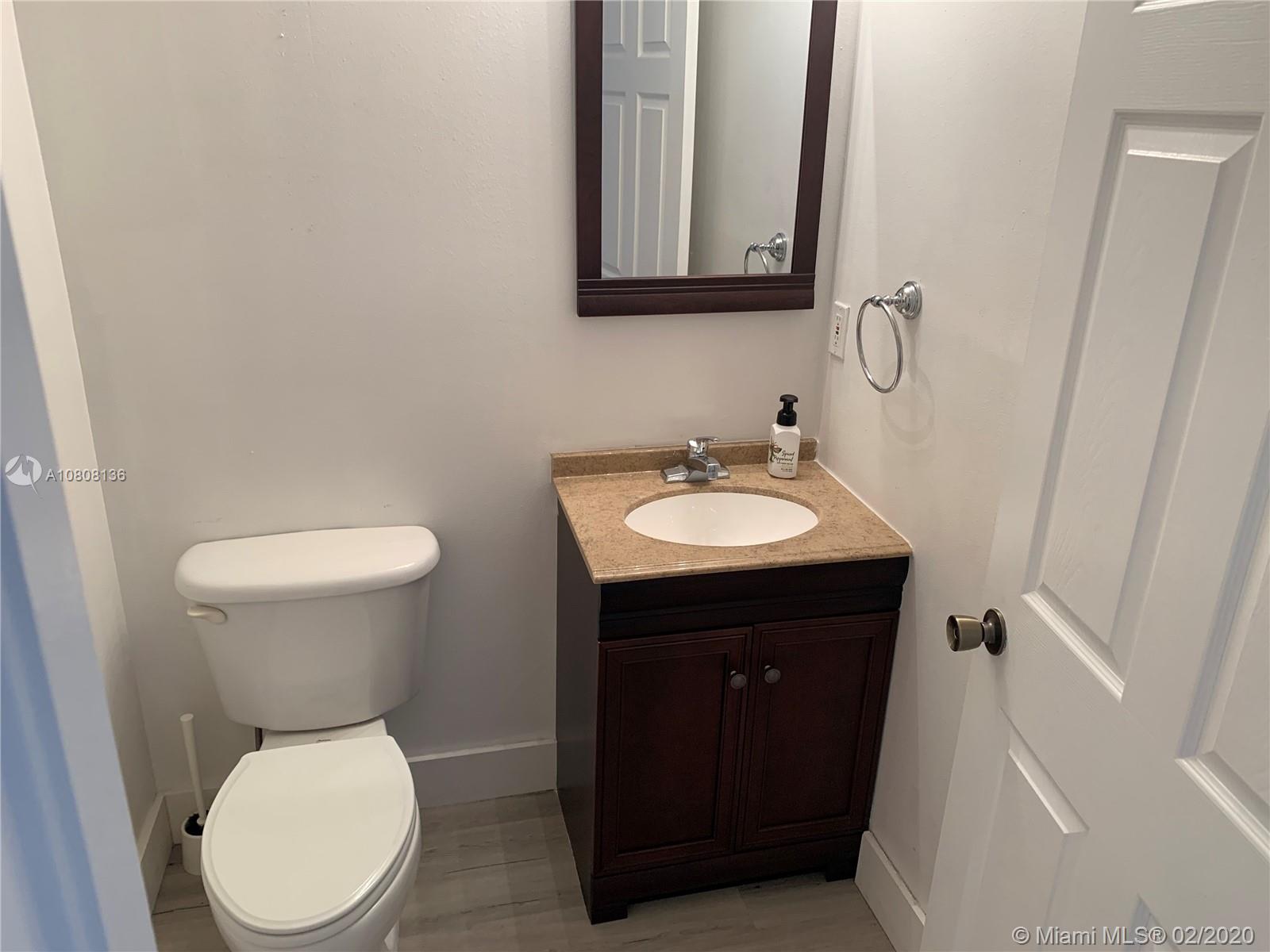 EGRET LAKES ESTATES SEC 2 - Residential Lease