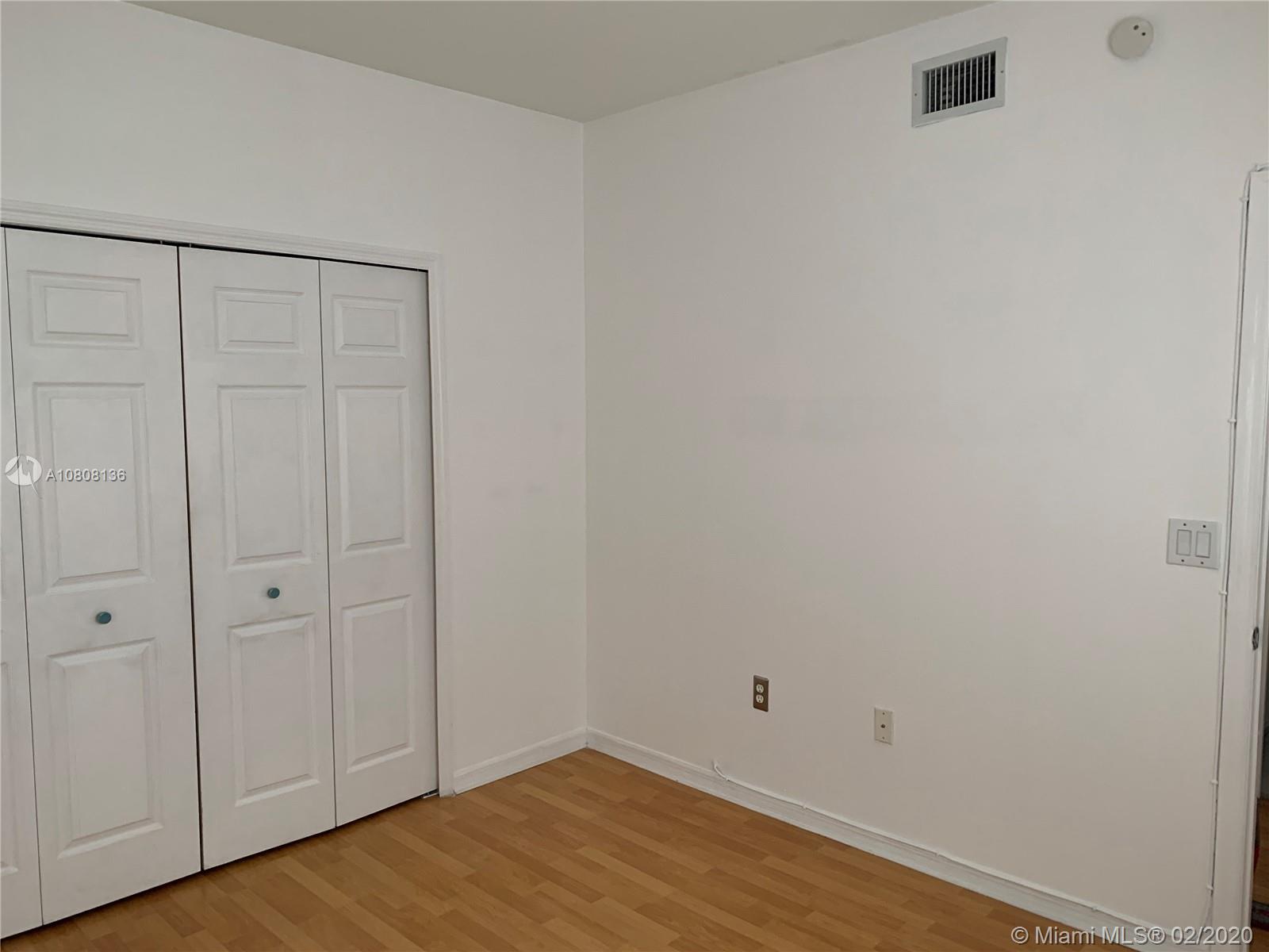 EGRET LAKES ESTATES SEC 2 - Residential Lease