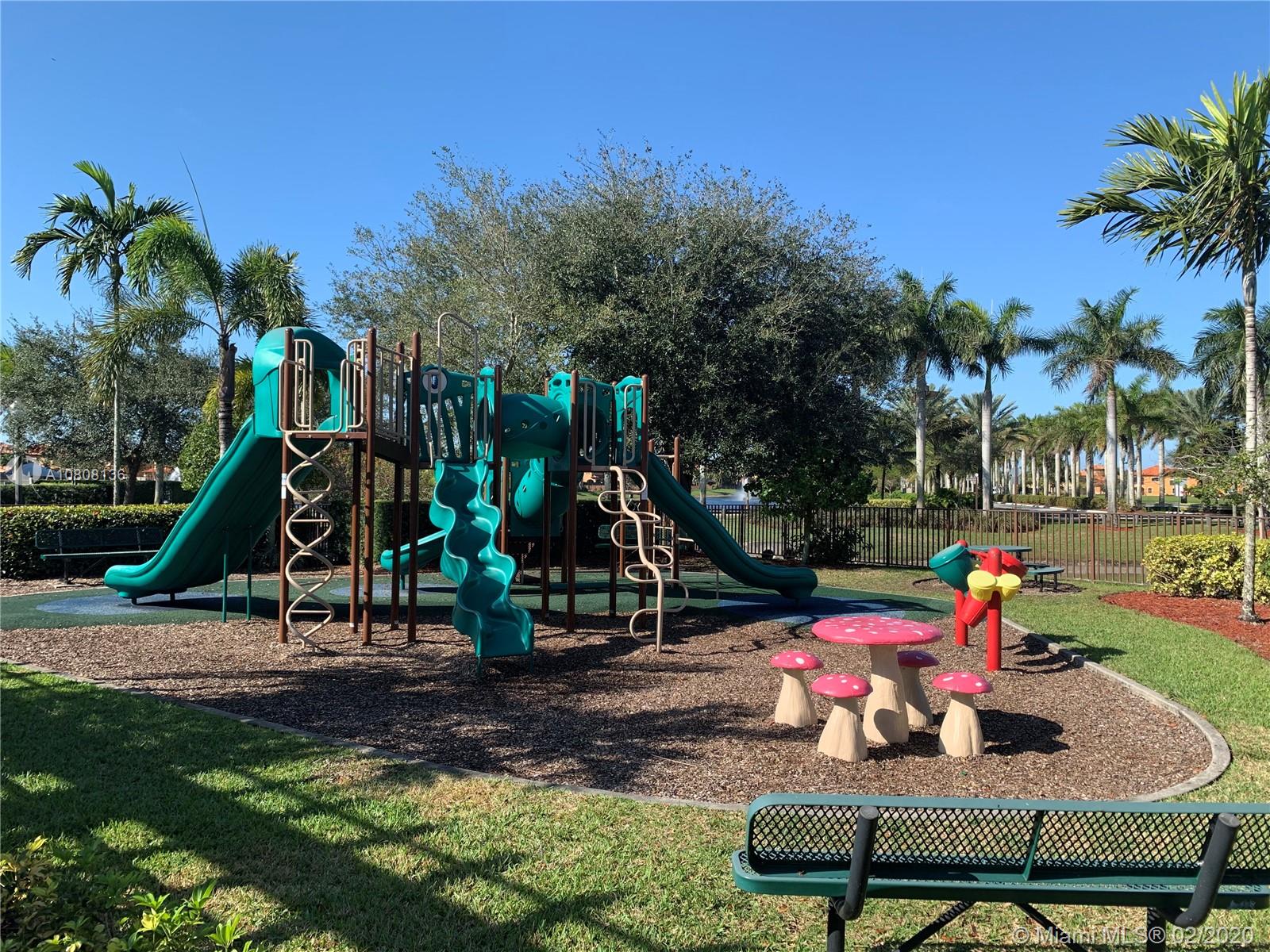 EGRET LAKES ESTATES SEC 2 - Residential Lease