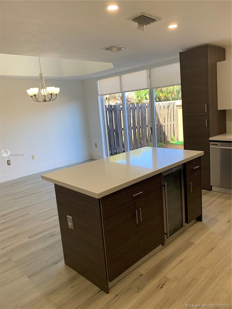 EGRET LAKES ESTATES SEC 2 - Residential Lease